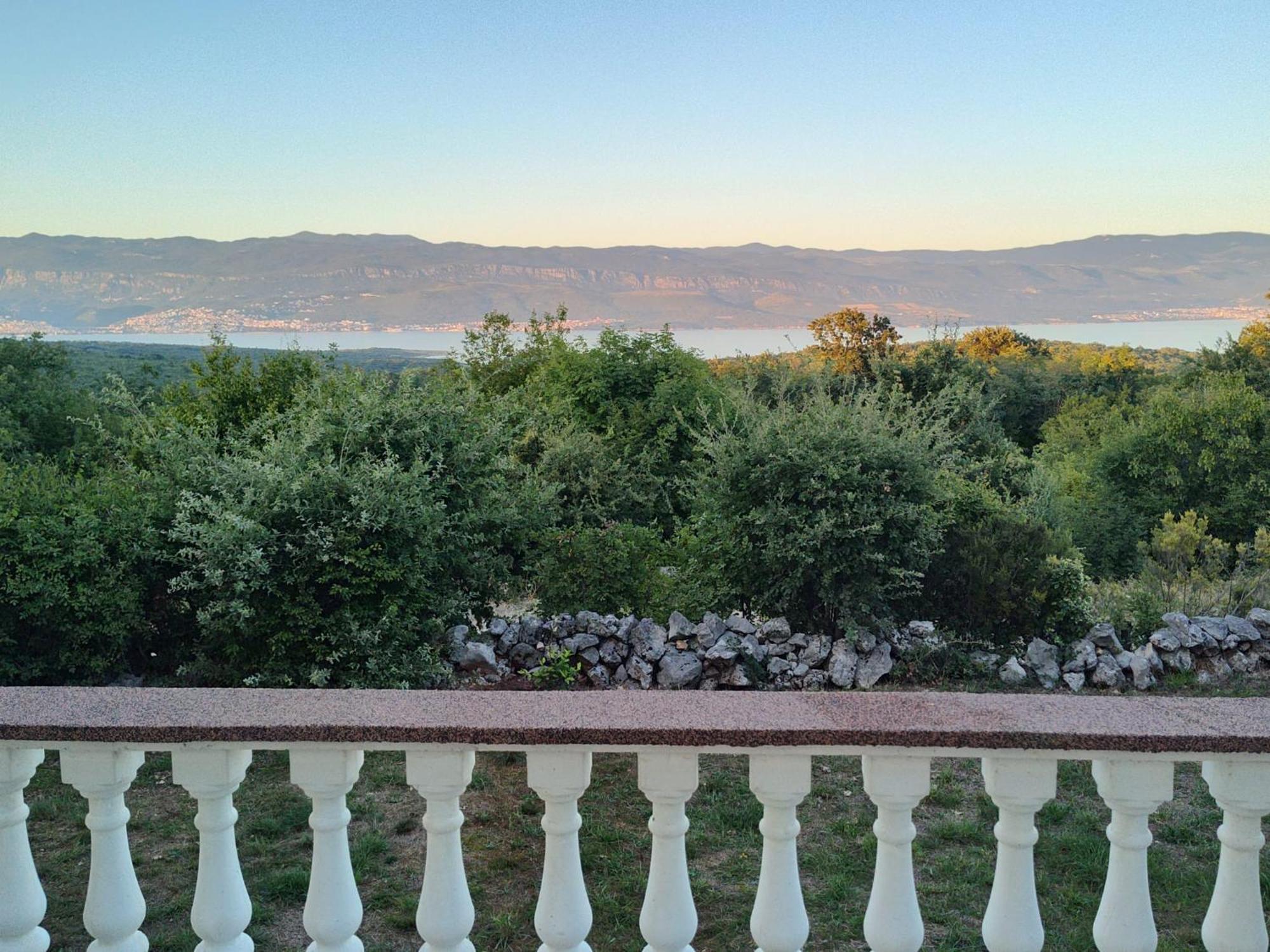 Hilltop Villa ريسيكا المظهر الخارجي الصورة